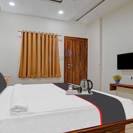 Hotel O Blue Sky Индор Екстериор снимка